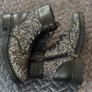 Michael Michael Kors Alistair Bootie women’s size 8 NWOB